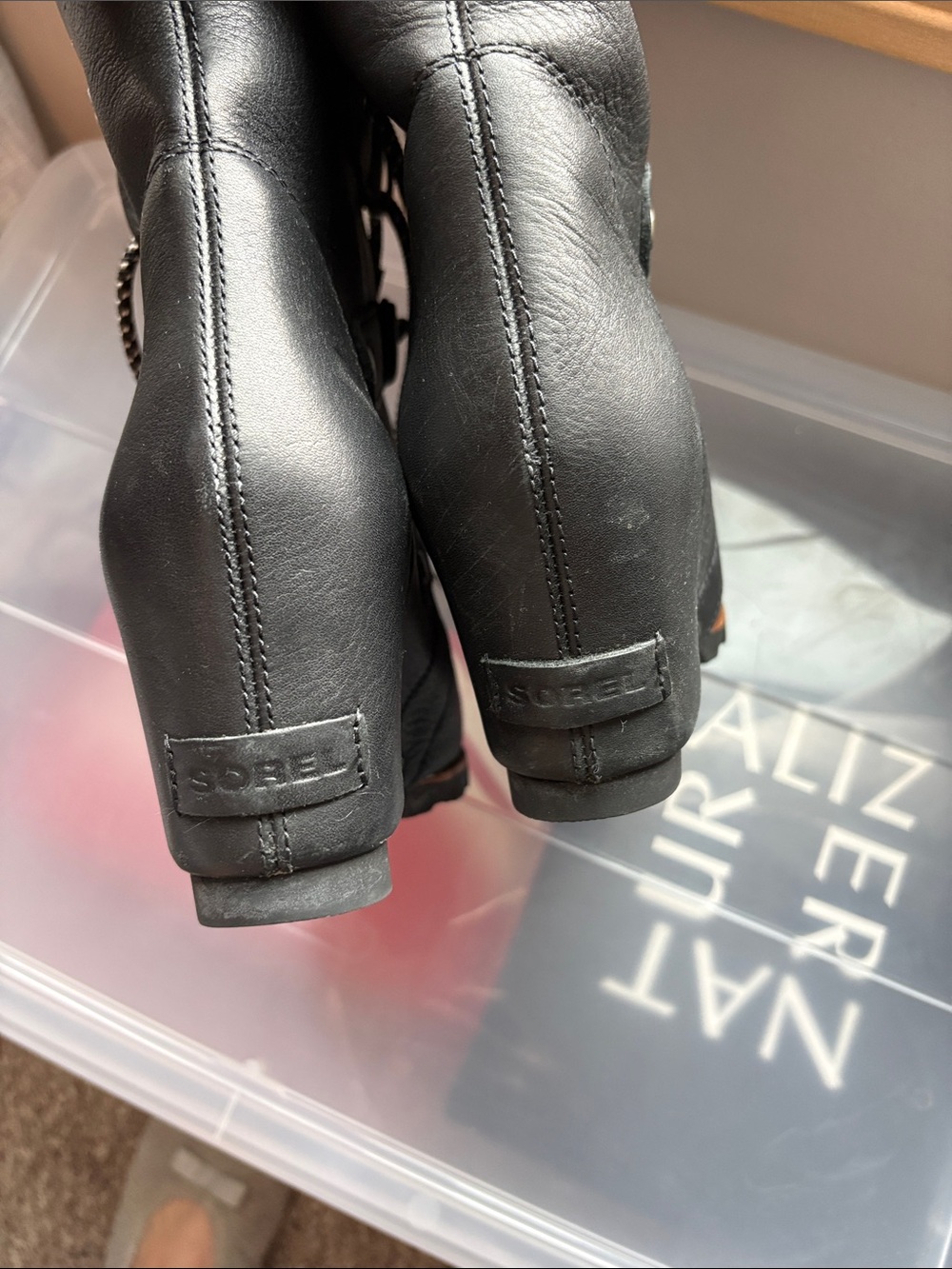 Sorel Women's Black Faux-Sherpa Lace-Up Winter Boots - Picture 7 of 9